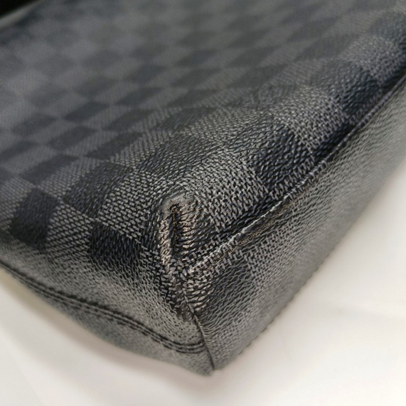 LV Discovery深灰色棋盤格 肩背包斜背包-7