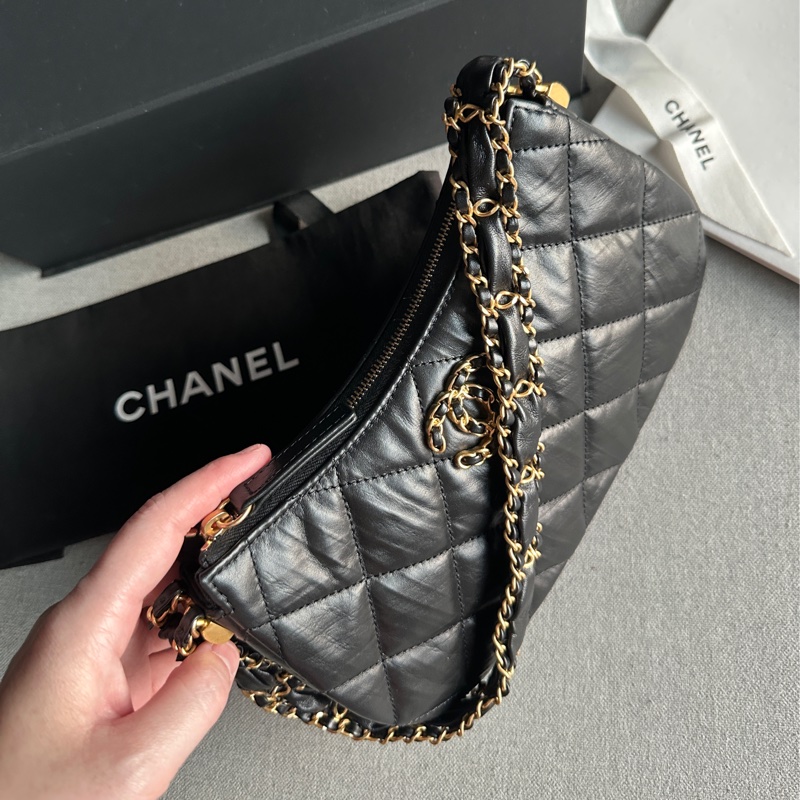 Chanel香奈兒絕美經典雙C 23K 芯片款 大款19 hobo腋下包 肩背包 🖤🤍🖤-38