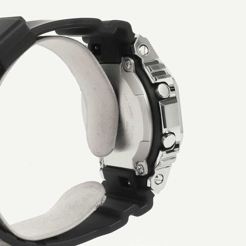 G-SHOCK GM-5600U-1JF 金屬錶殼手錶，黑色/銀色，卡西歐男士 K4614-3