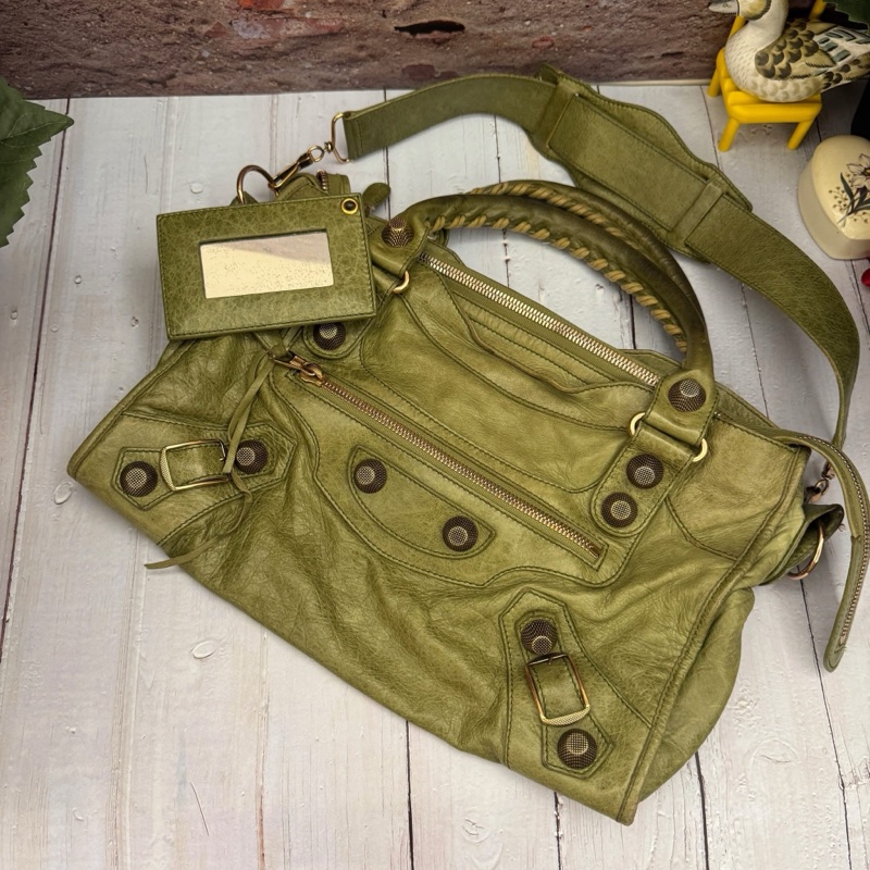 BALENCIAGA 秋香綠city 機車包-27