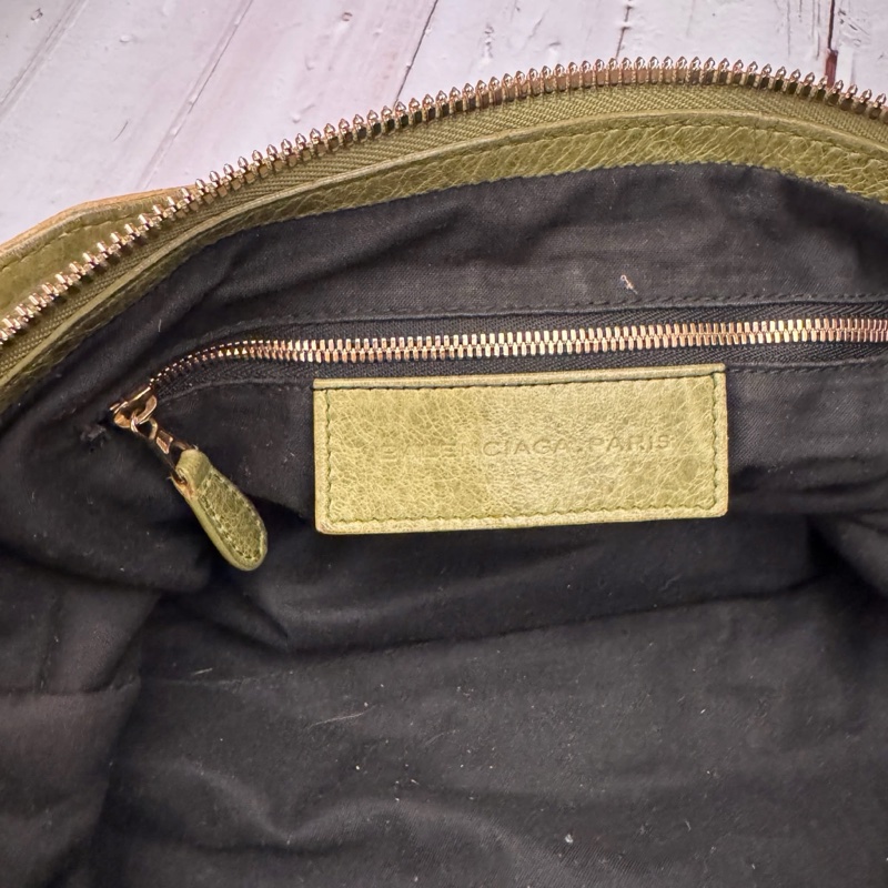 BALENCIAGA 秋香綠city 機車包-28