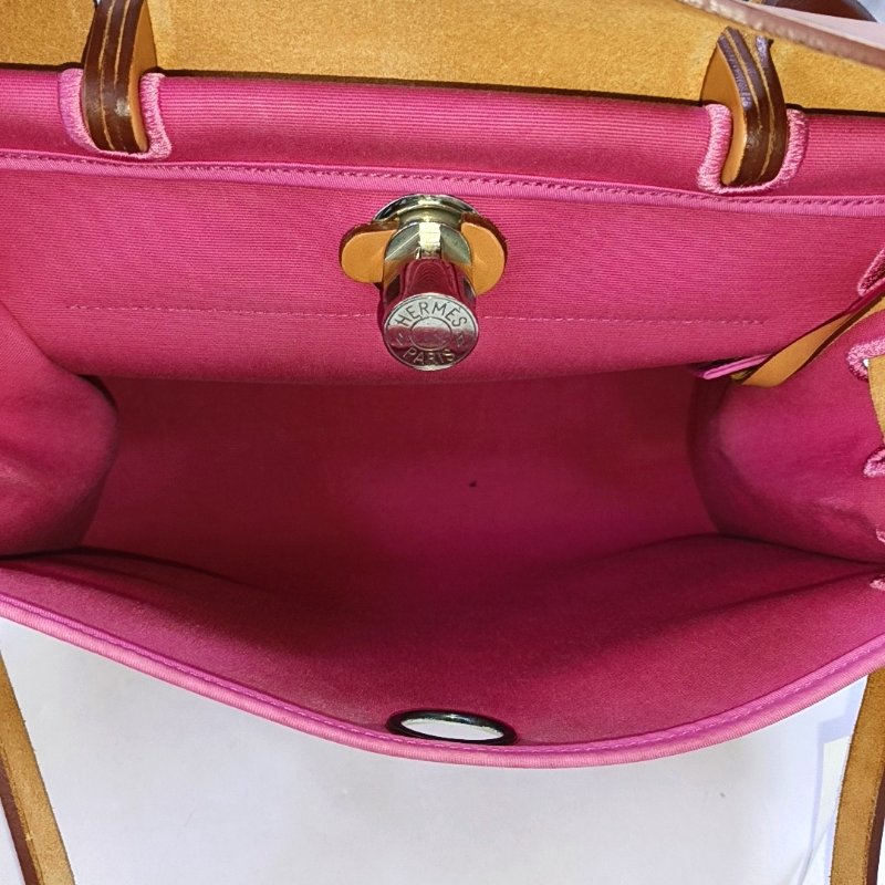 HERMÈS Herbag 31奶昔粉帆布肩背包手提包 銀色五金 可拆卸肩帶-6
