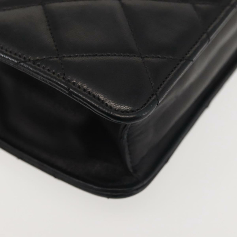 【日本直送】香奈兒 (CHANEL) 絎縫鏈條肩背包，羊皮材質，黑色，金色雙C標誌，正品編號 128938V-11