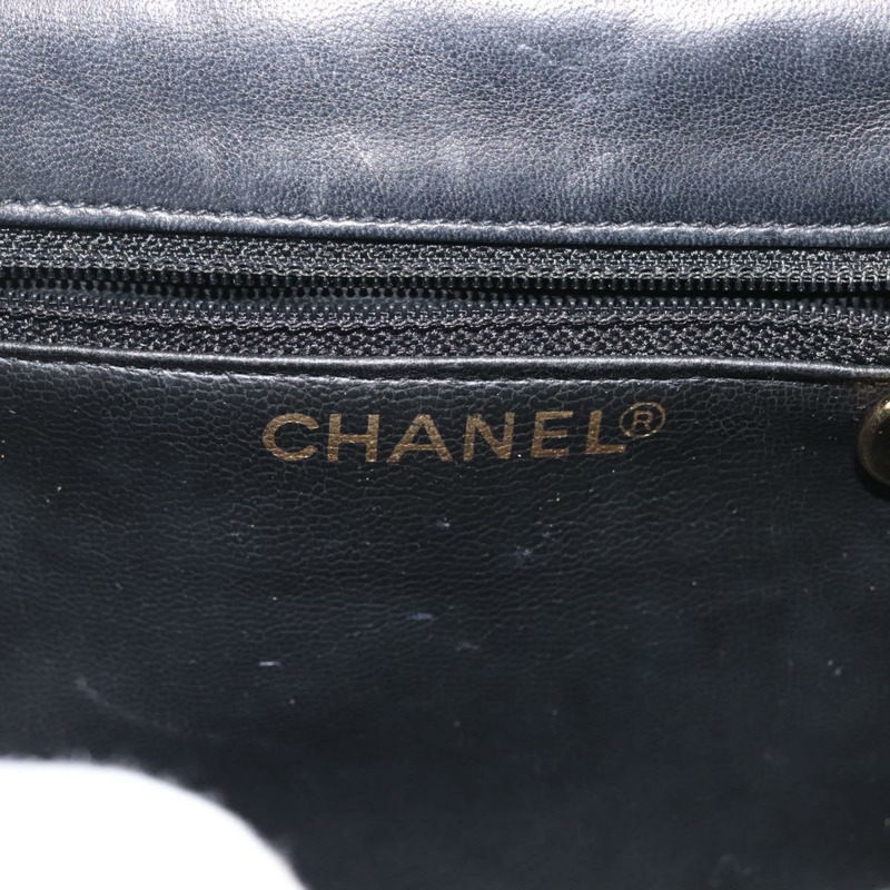 【日本直送】香奈兒 (CHANEL) 絎縫鏈條肩背包，羊皮材質，黑色，金色雙C標誌，正品編號 128938V-17