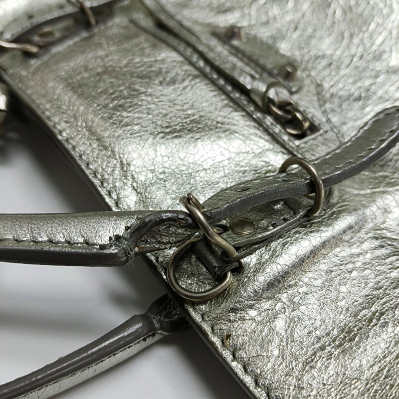 BALENCIAGA 銀色羊皮肩背包 斜背包 銀色五金 可拆卸肩帶-10