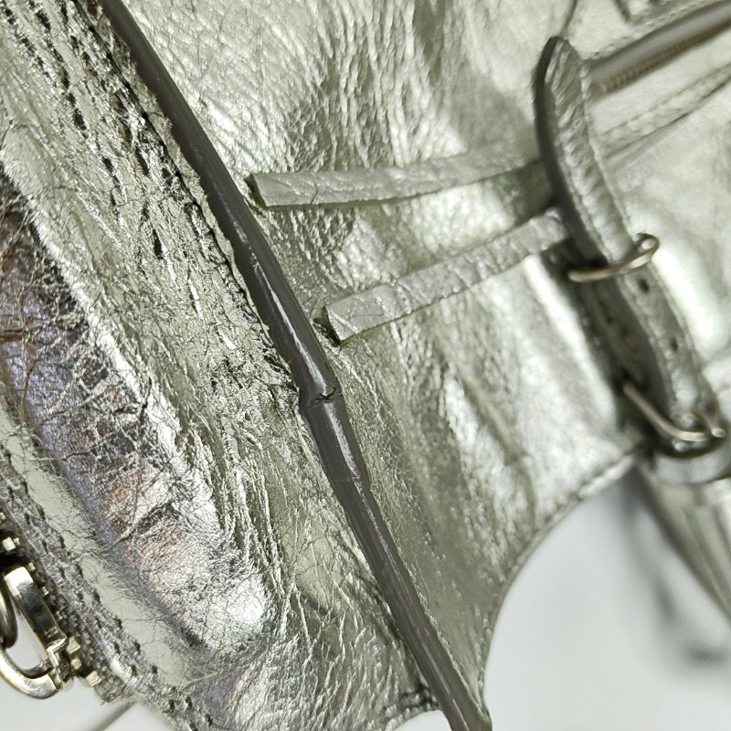 BALENCIAGA 銀色羊皮肩背包 斜背包 銀色五金 可拆卸肩帶-15