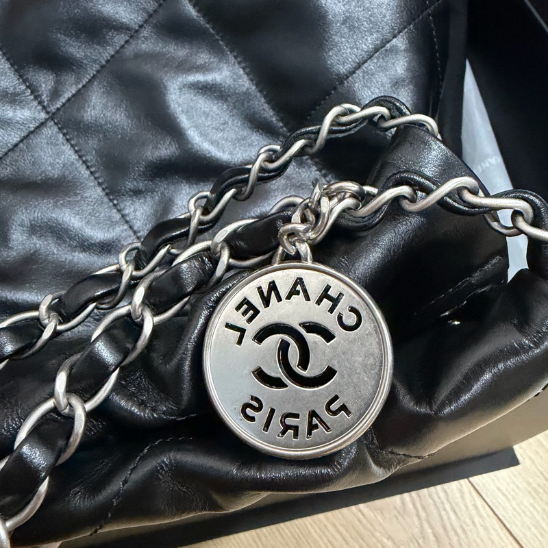 全網最低 Chanel 22bag 黑銀 小號-4