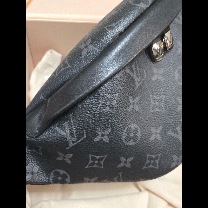 LV Discovery 黑色老花 腰包 胸口包 🈶購證盒裝防塵-8