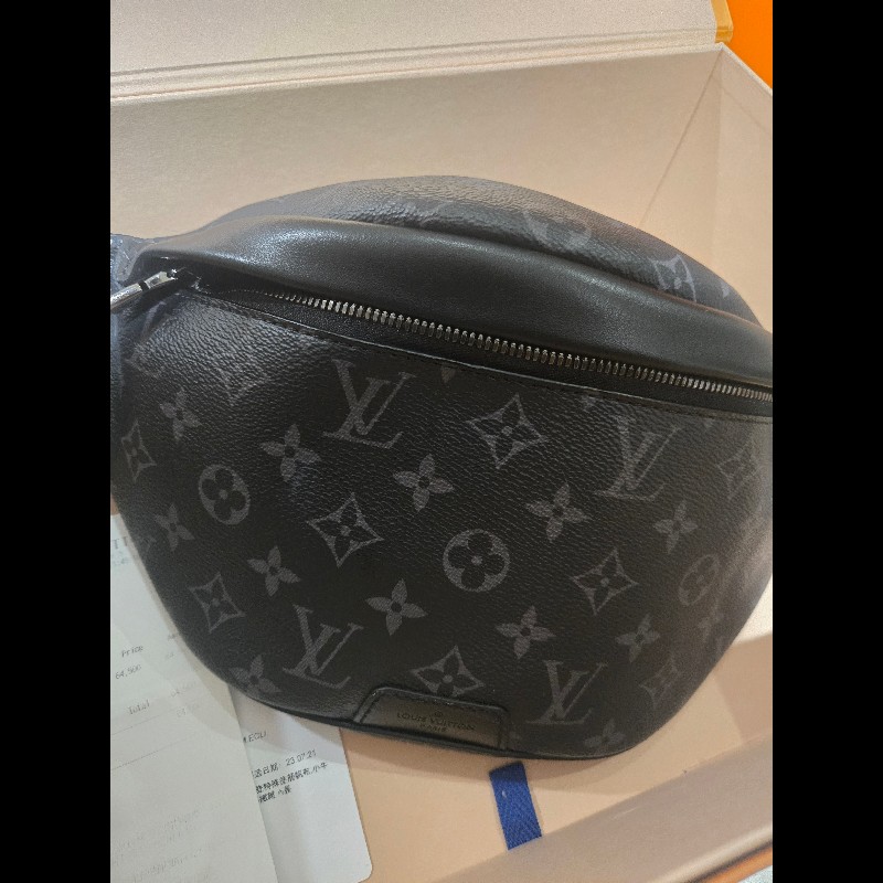 LV Discovery 黑色老花 腰包 胸口包 🈶購證盒裝防塵-12