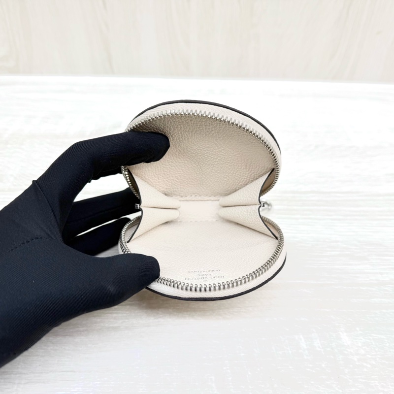 LV石英白Epi Marellini銀釦肩斜背包M20999-12