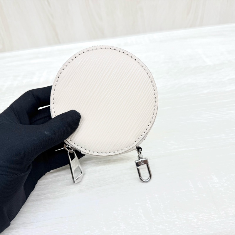 LV石英白Epi Marellini銀釦肩斜背包M20999-13