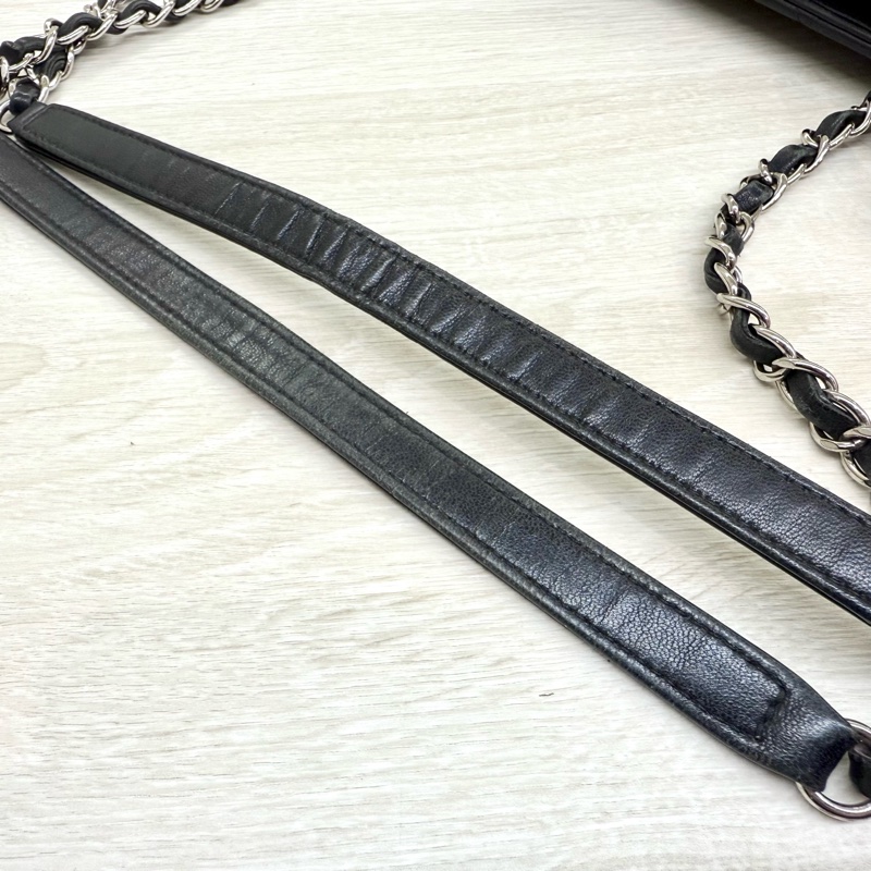 CHANEL黑色銀鍊羊皮肩背雙層豆腐包-14