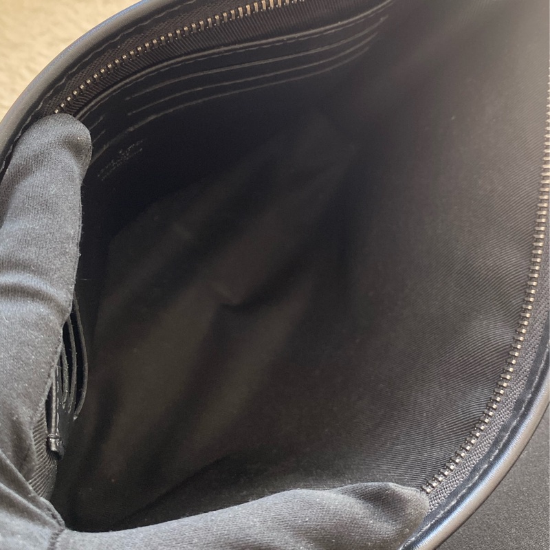 Lv 黑武士老花洗漱包-16