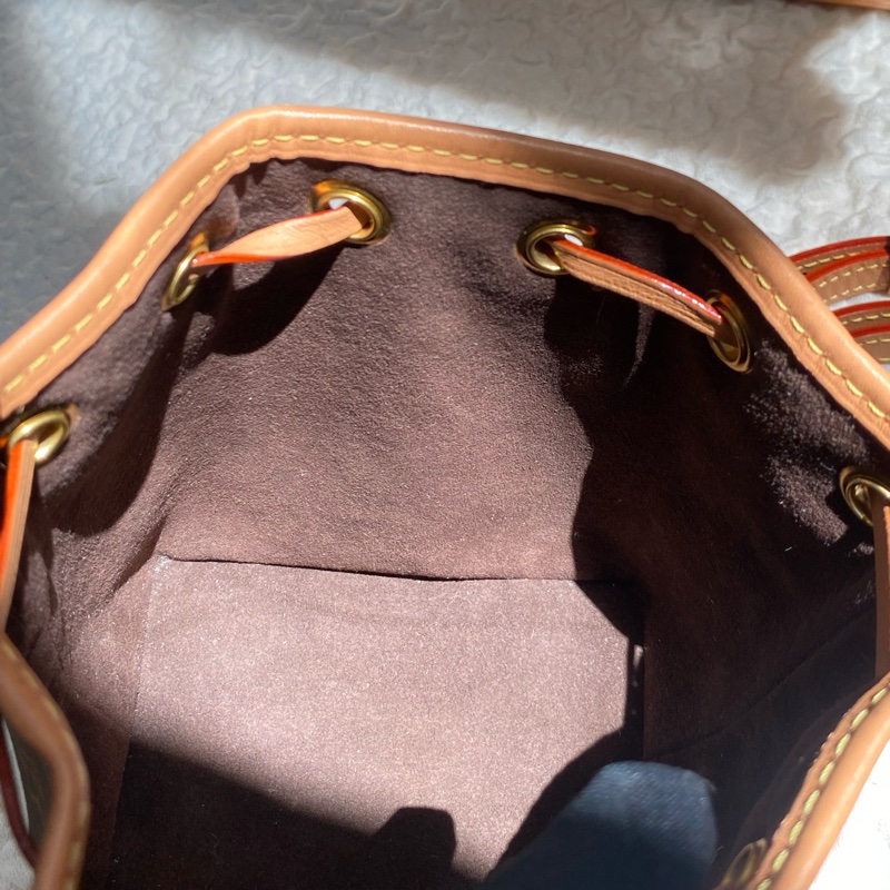 Lv nano noe 小水桶包-11