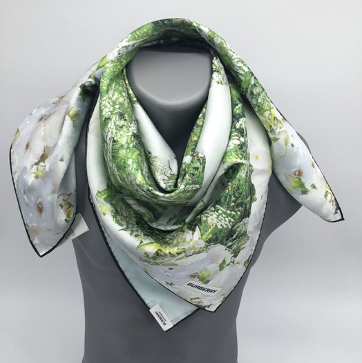 未使用品 Burberry獨角獸絲巾-1