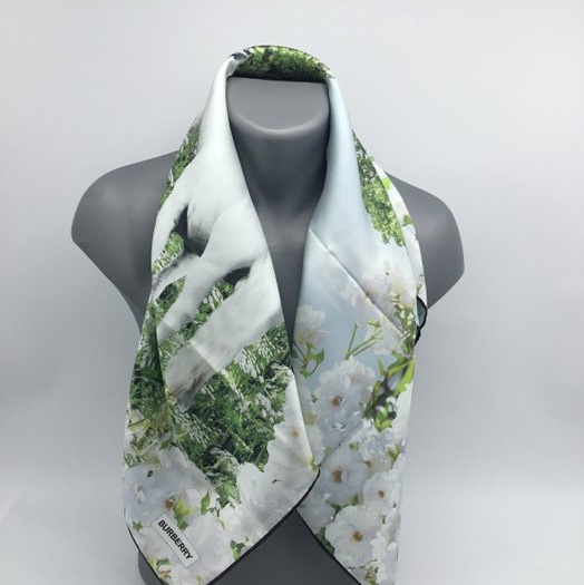 未使用品 Burberry獨角獸絲巾-4