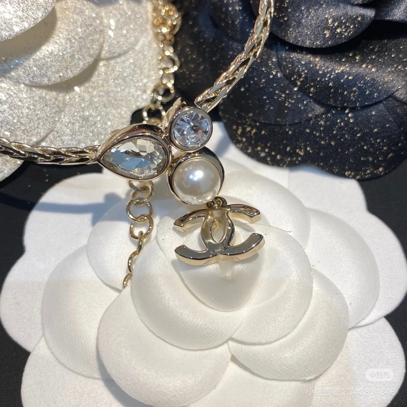 Chanel 水滴水鑽經典雙C Logo珍珠CC 蛇骨頸鏈-5