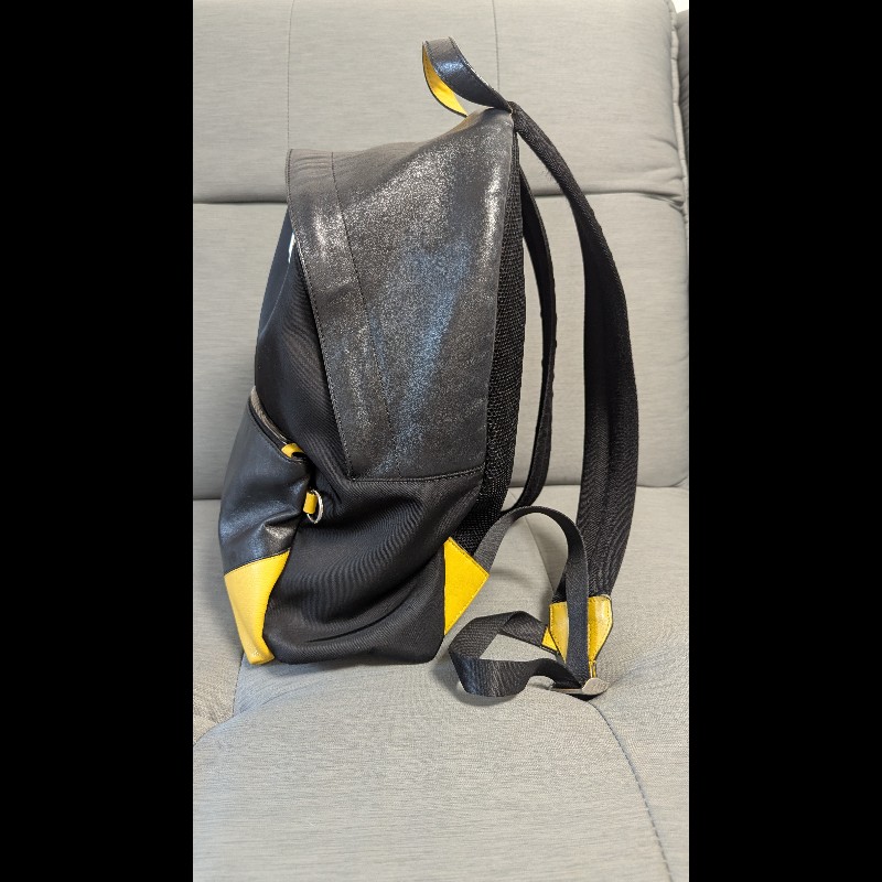 FENDI 男士 Corner Bugs 雙肩包,黑色和向日葵色 (7VZ042-A9ZB-F0R2A)-1