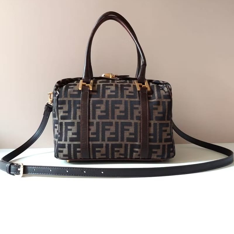 【LA LUNE】稀有中古二手Fendi老花復古波士頓小包斜背包單肩包側背包皮革包-0