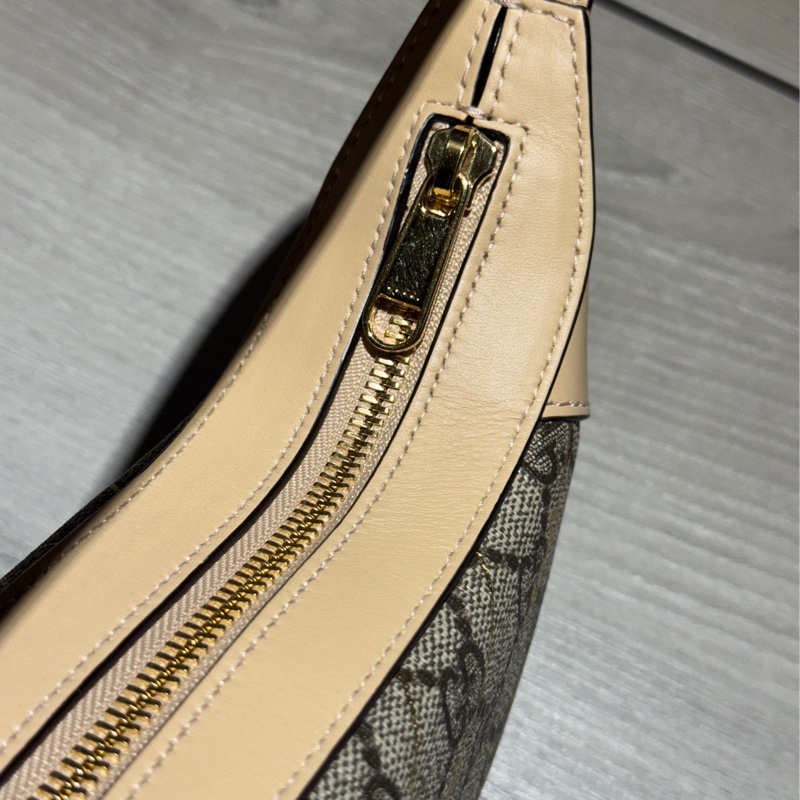 GUCCI半月mini腋下包-6