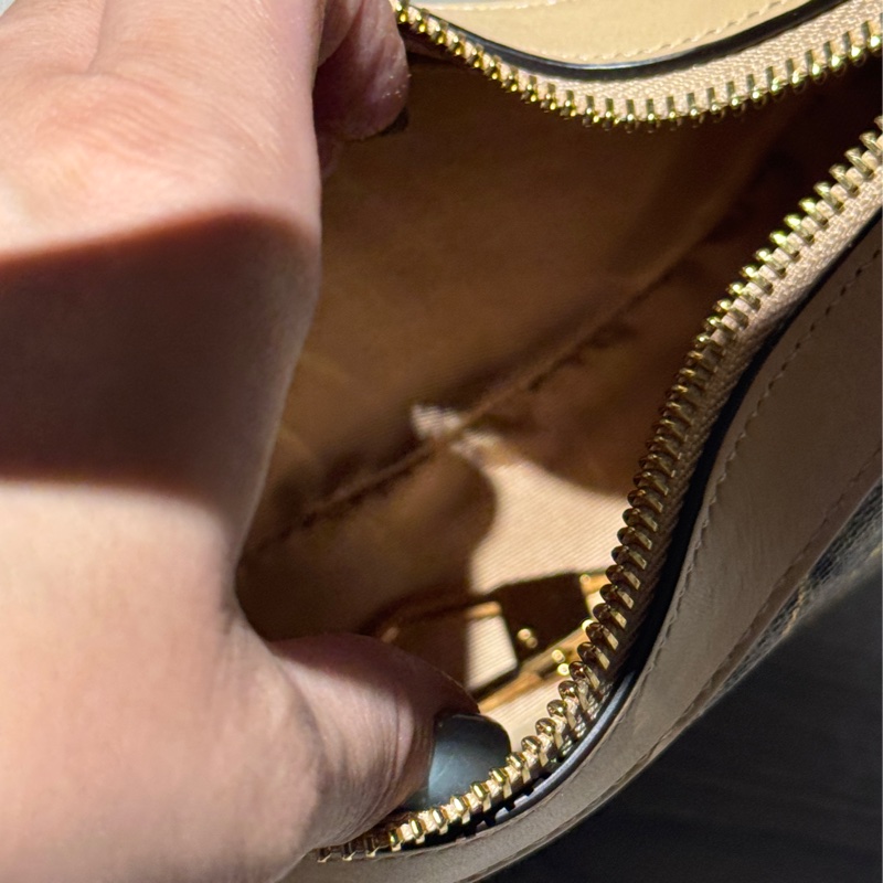 GUCCI半月mini腋下包-13