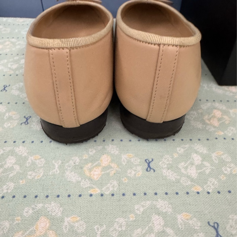 CHANEL經典米黑平底鞋（尺寸38）-8