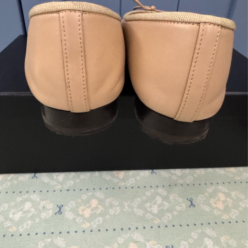 CHANEL經典米黑平底鞋（尺寸38）-15