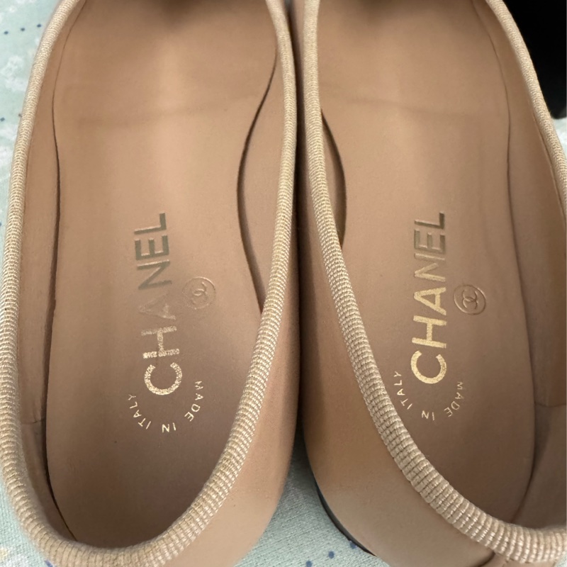 CHANEL經典米黑平底鞋（尺寸38）-17