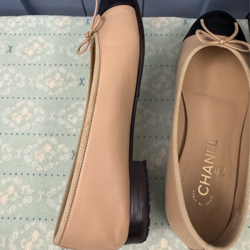 CHANEL經典米黑平底鞋（尺寸38）-18