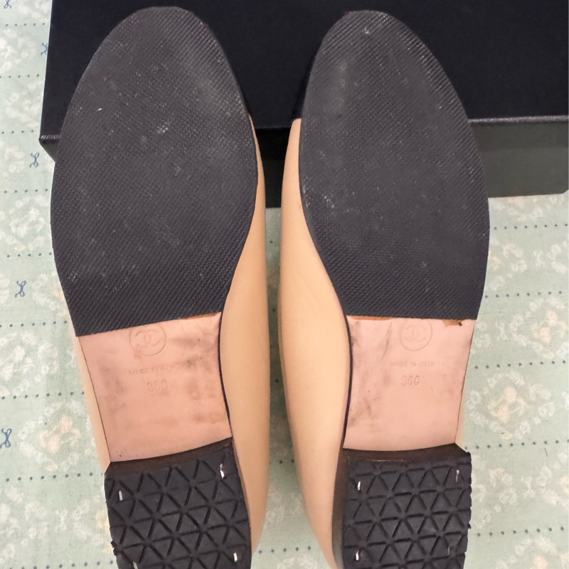 CHANEL經典米黑平底鞋（尺寸38）-20