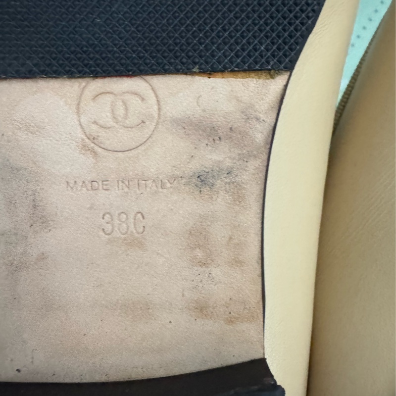 CHANEL經典米黑平底鞋（尺寸38）-23