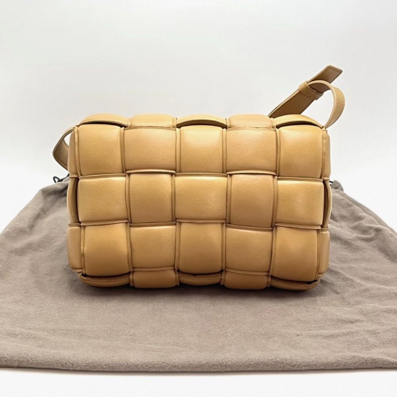 BV PaddedCassette 肩背斜背枕頭包26*18*8 98新配件塵袋-4