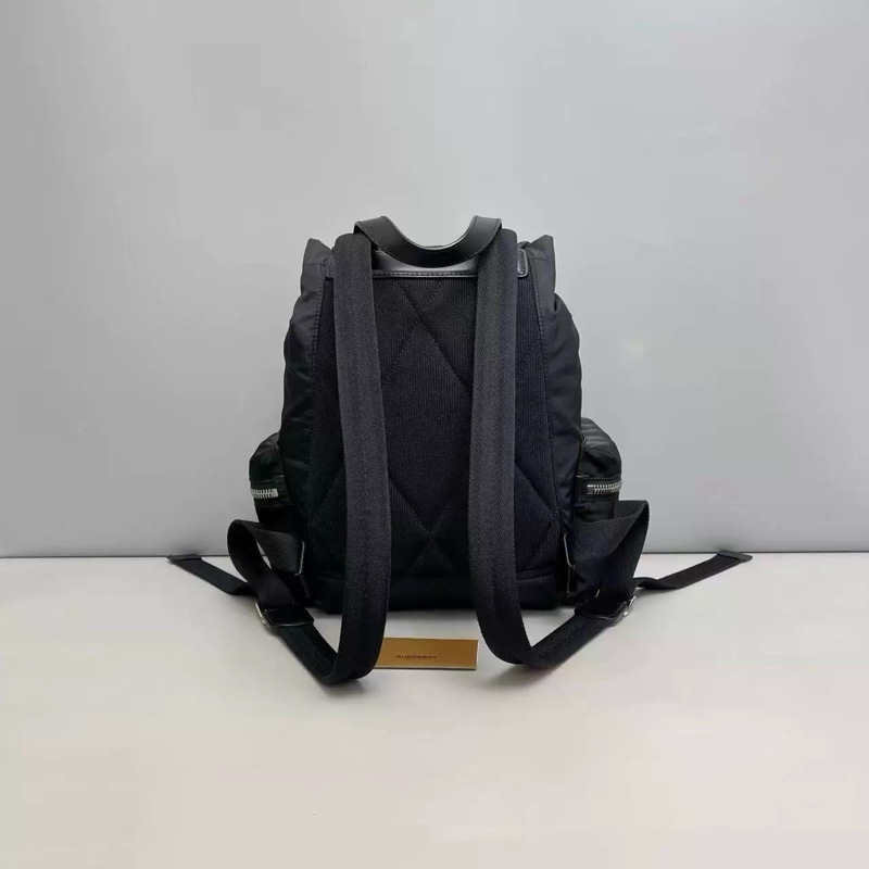 Burberry 後背包 雙肩包 黑色 中號-1