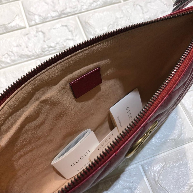 Gucci Marmont red clutch-4