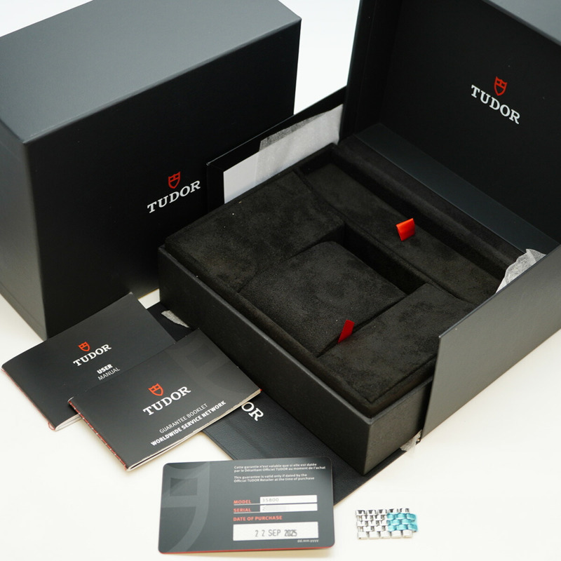 帝舵Cou de Rose 35800白色錶盤女士腕錶-1