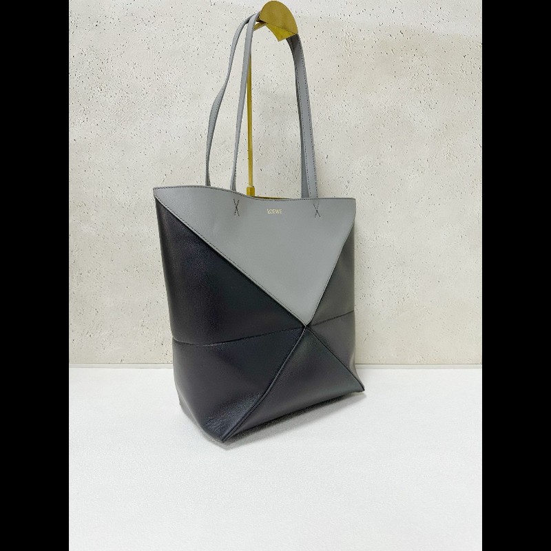 Loewe tote medium-1