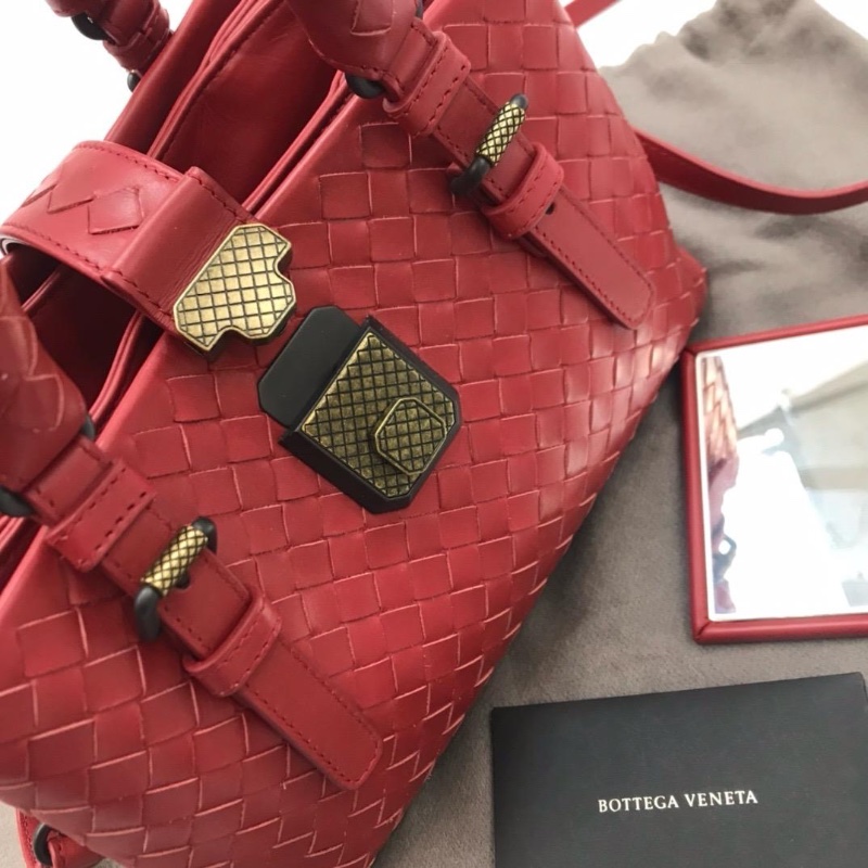 Bottega Veneta Roma red bag-2