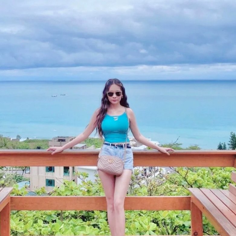 GUCCI Marmont相機包 - 小號藕粉-10