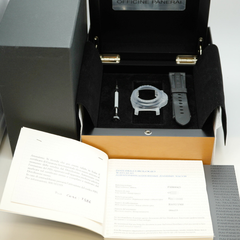 沛納海 Luminor PAM00423 黑色錶盤男士腕錶-1