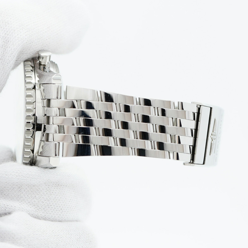 百年靈 Navitimer AB0121 黑色錶盤男士腕錶-6