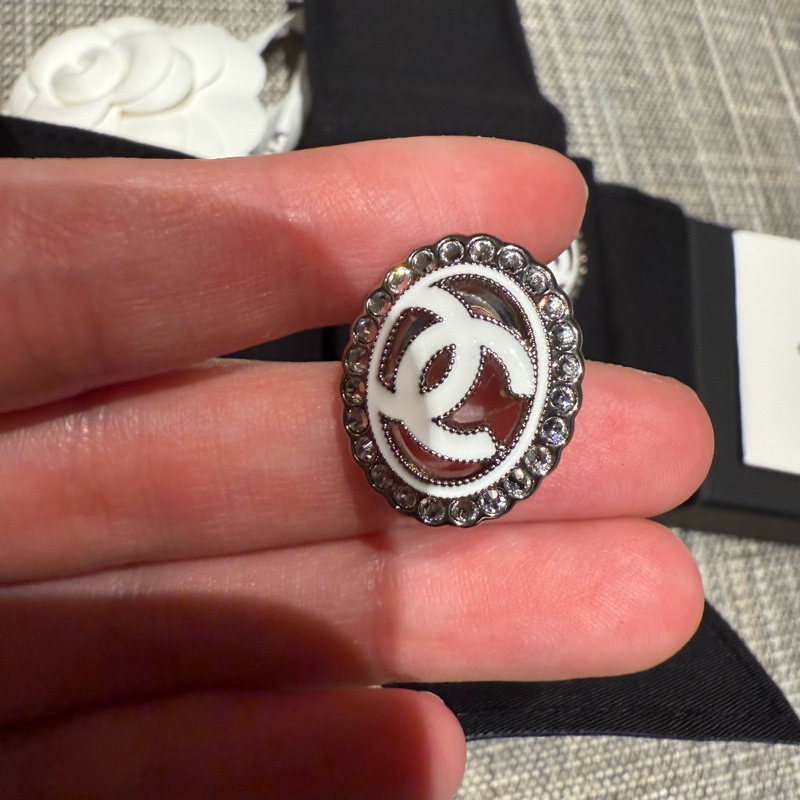 💖Chanel 白色 帶鑽 耳環💖 全新全配 稀有美款-4