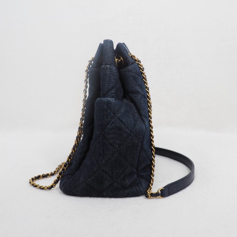 CHANEL 深藍色牛仔水桶-3