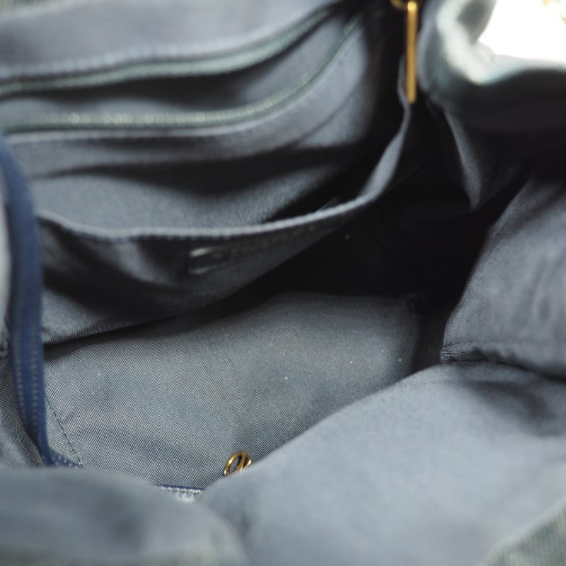 CHANEL 深藍色牛仔水桶-10