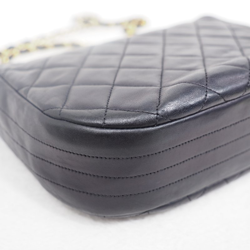 CHANEL 中古黑金菱格羊皮半月包-10