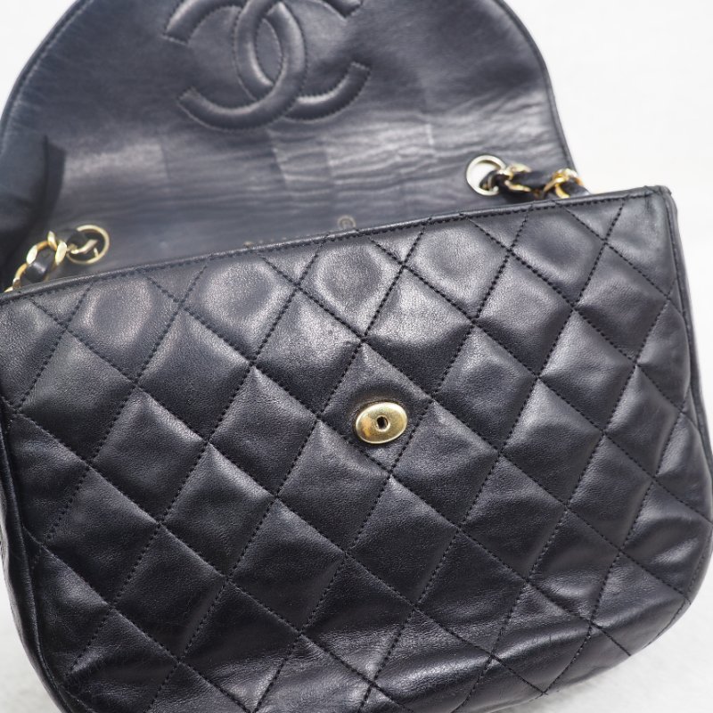 CHANEL 中古黑金菱格羊皮半月包-20