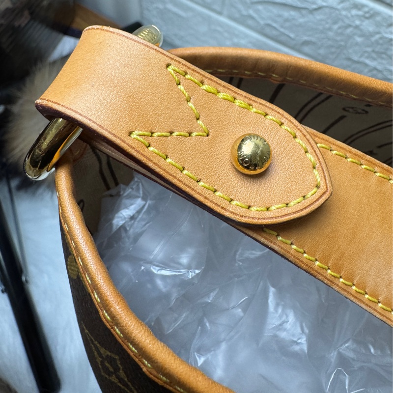 LOUIS VUITTON LVM40352 老花DELIGHTFUL PM肩背包-10