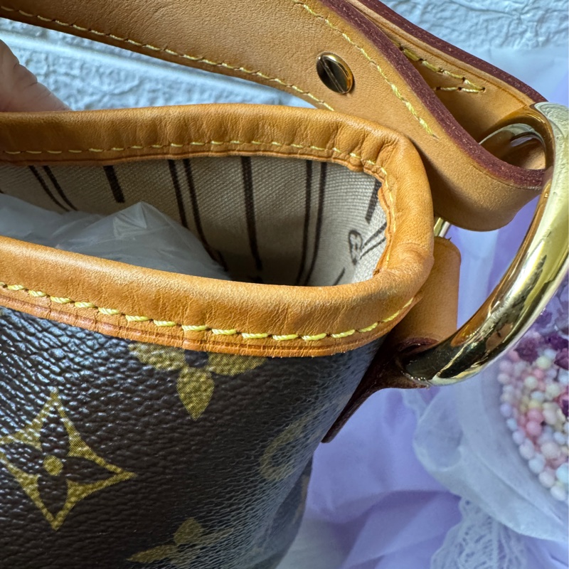 LOUIS VUITTON LVM40352 老花DELIGHTFUL PM肩背包-25