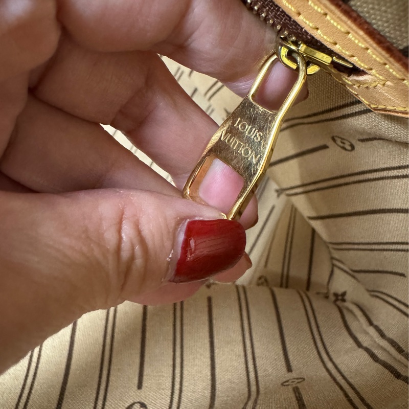 LOUIS VUITTON LVM40352 老花DELIGHTFUL PM肩背包-30