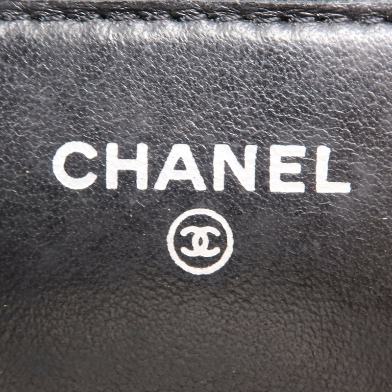 CHANEL 羊皮皮革WOC Wallet On Chain銀扣鏈帶肩背袋-12