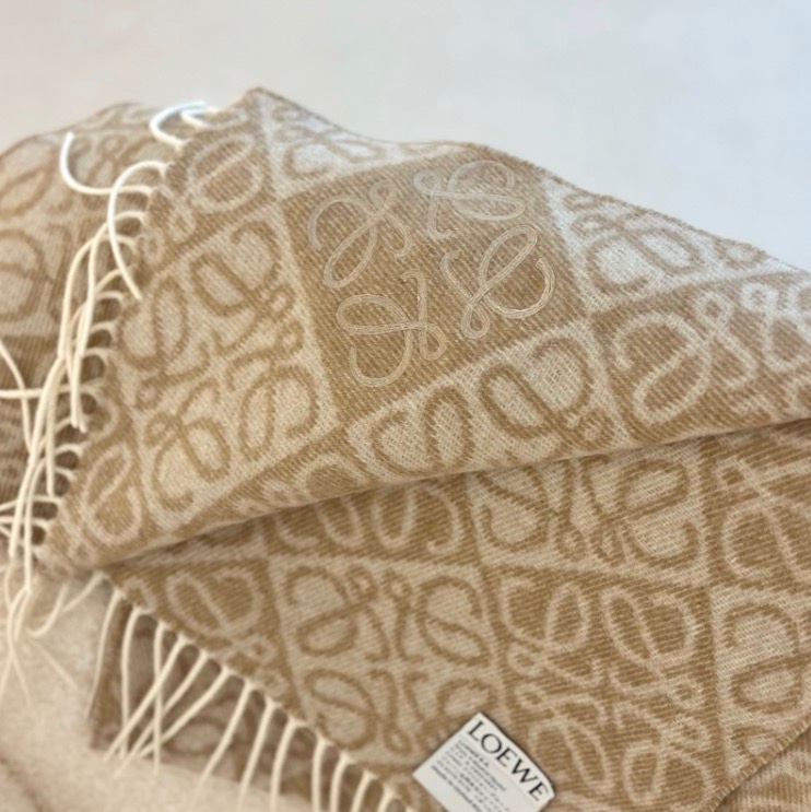 【全🆕】 LOEWE Anagram scarf 羊絨羊毛頸巾奶茶色米色-3